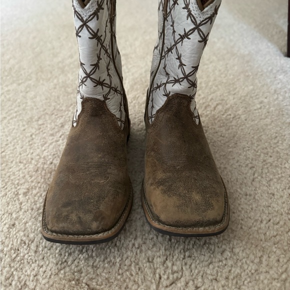 Twisted X Kid’s White Top Hand Boots - Picture 3 of 8